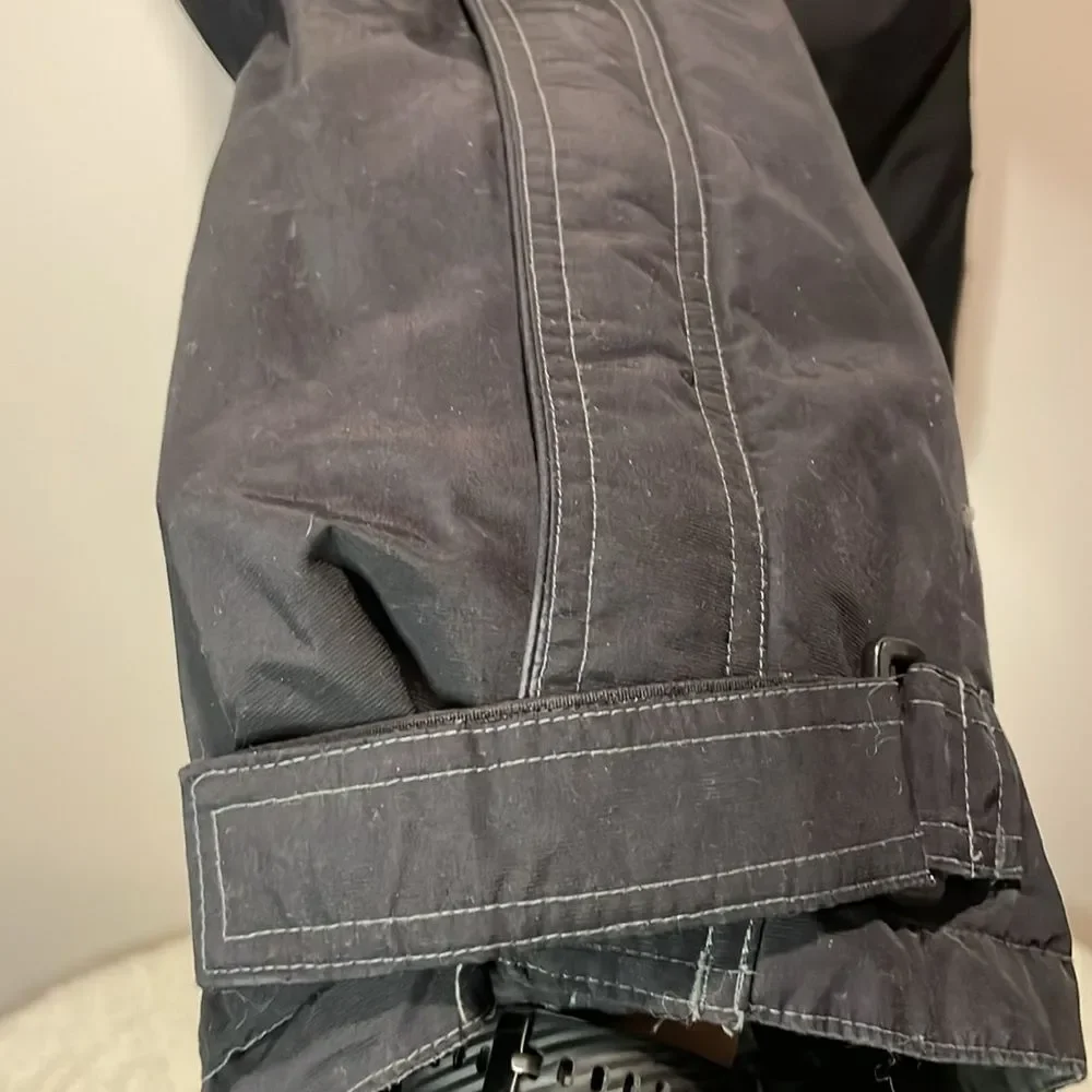 Karbon- Ski/Snowboarding Pants in Black Style K3110 Zip Pockets- Size Small